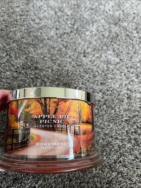 Homework/Slatkin& Co Apple Pie Picnic Scented Candle   4 wick!  Large. New.